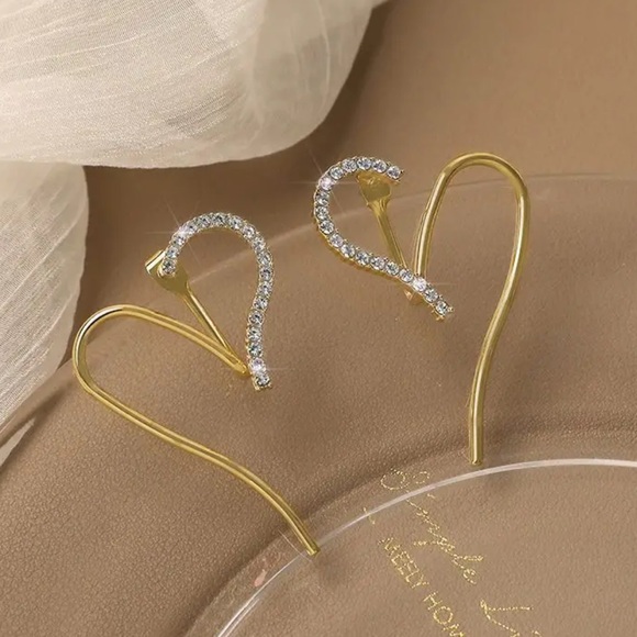 NEW Gold 14k diamond Heart Modern Earrings - Picture 4 of 7